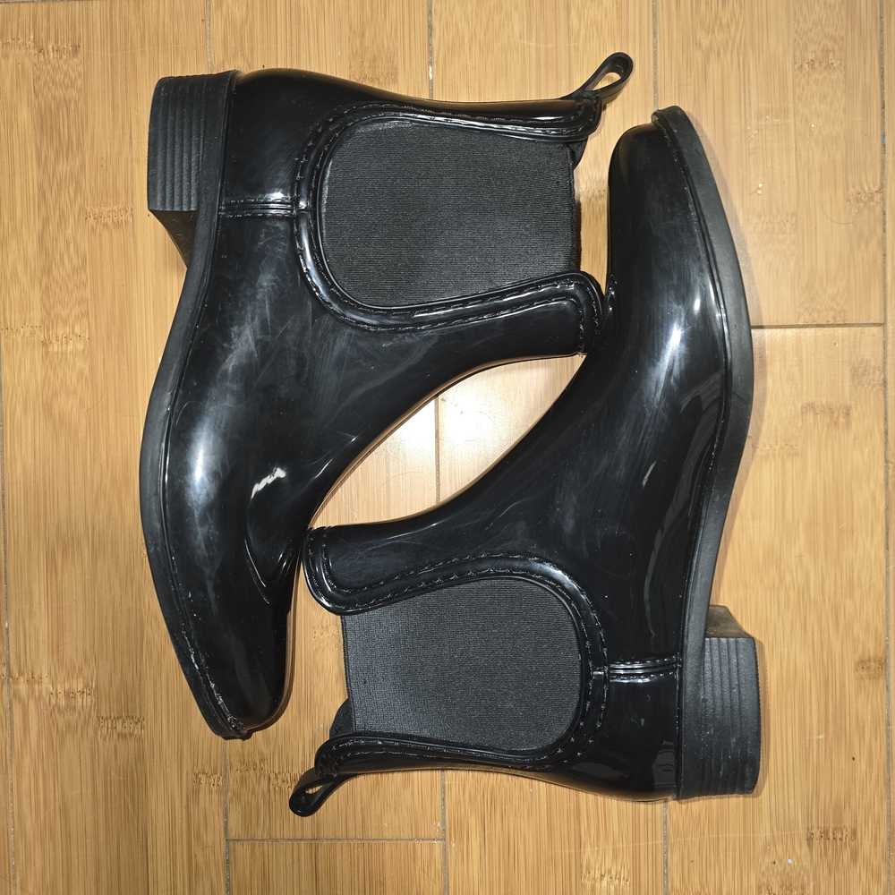 Black Rain Boots